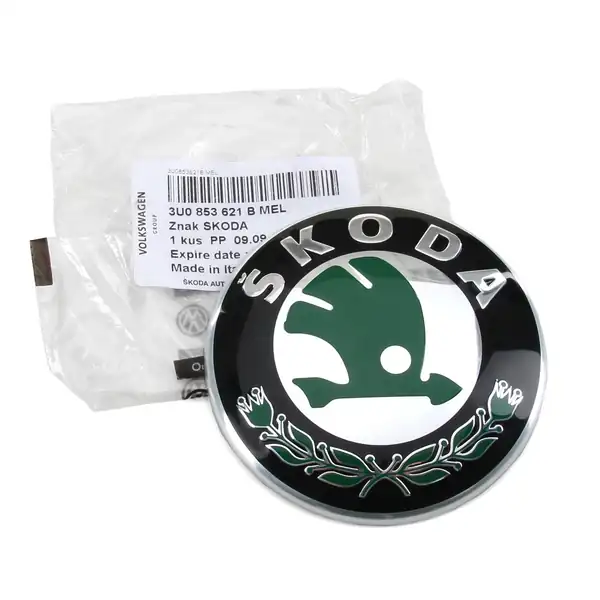 Skoda Octavia 2004 2013 Model Arası Ön Panjur Amblemi Orijinal
