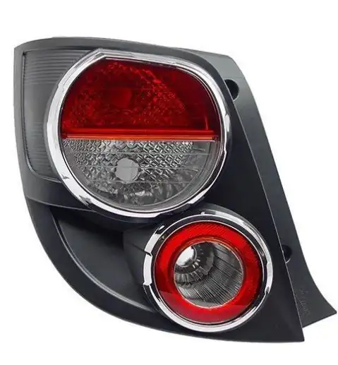 Chevrolet Yeni Aveo T300 HB Sol Stop Lambası Krom Çerçeveli İthal Ürün